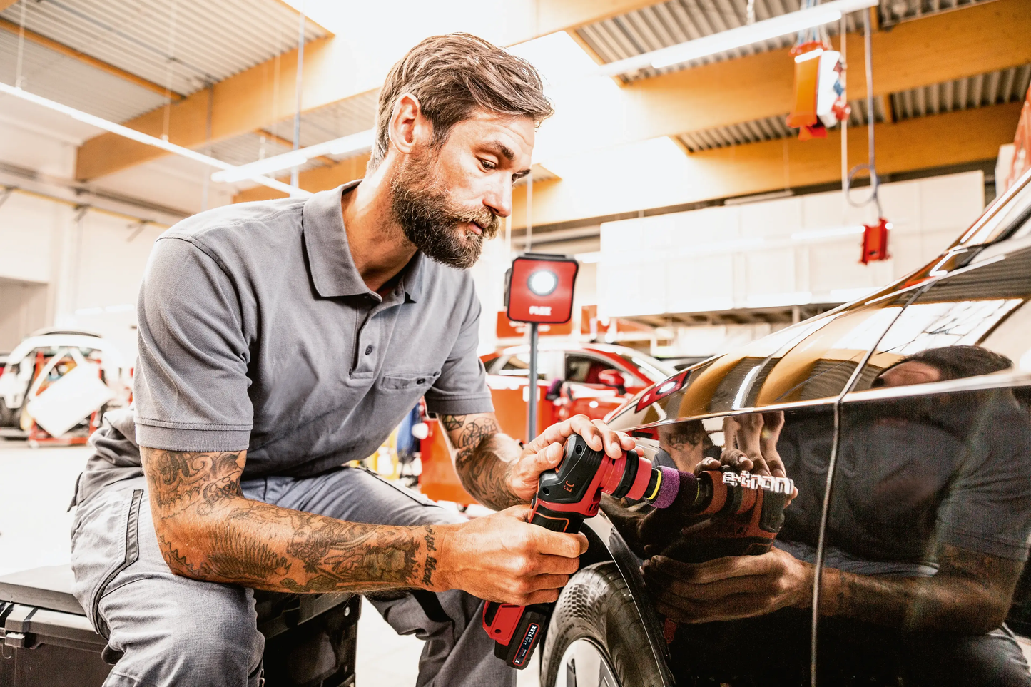 Flex PXE 80 10.8-EC/2.5 Set - The smart cordless polisher 10,8 V, rotary and random orbital free-running